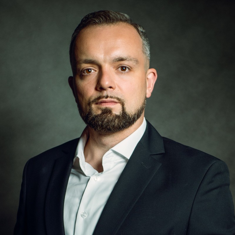 Wojtek Sznapka — workshop host portrait